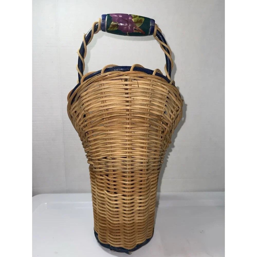 Vintage Handmade Woven Wicker Basket Grapes Tile Fruit Decor Wall Hanging/Sits